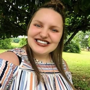 Meet your Posher, Lacy